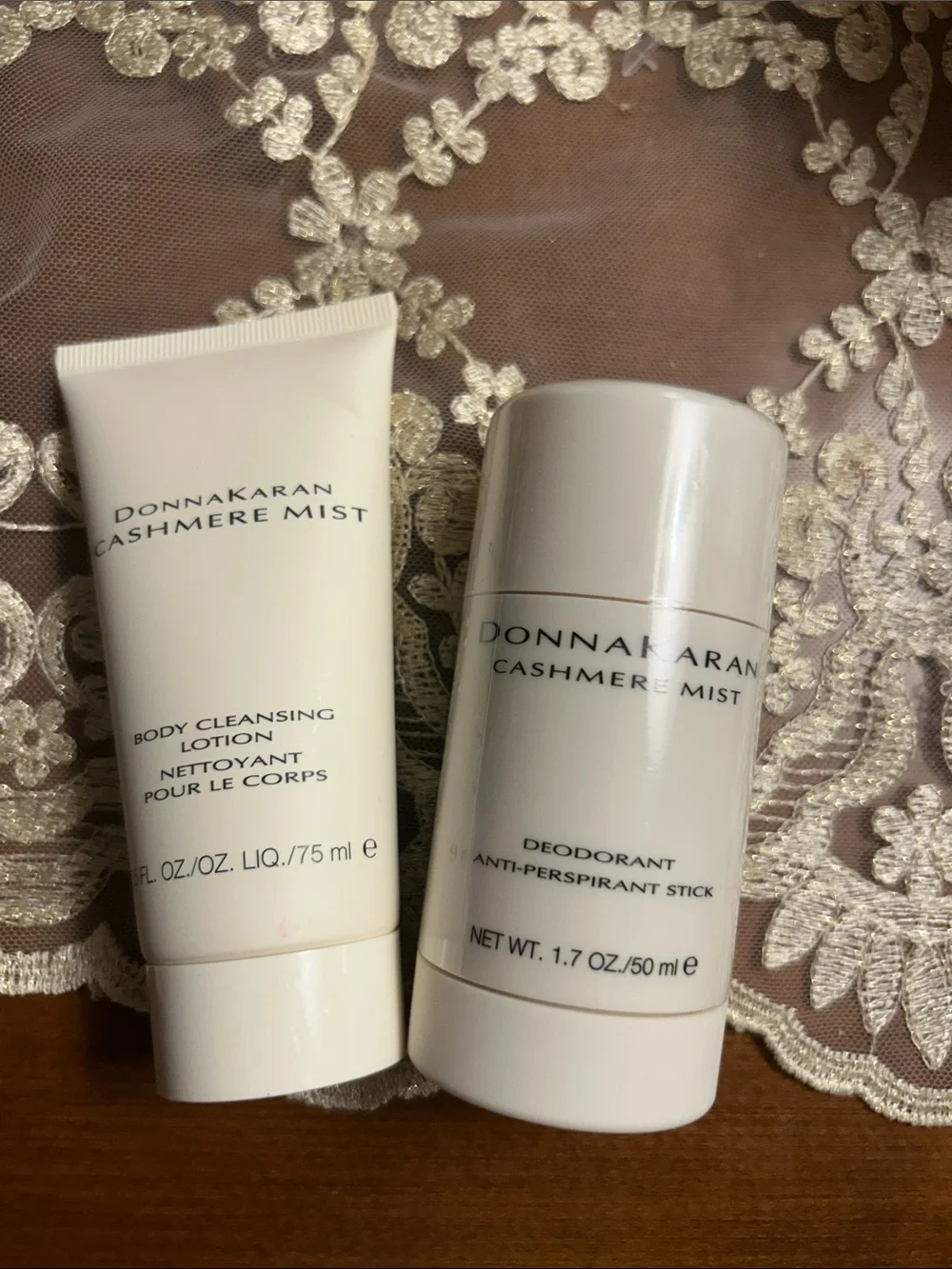 Donna Karan Cashmere Mist Cleansing Lotion & Deodorant Stick. Both. Not used.